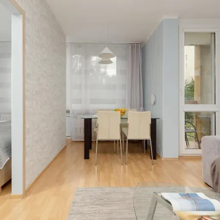 Mokotow Lakeside Family By Renters شقة